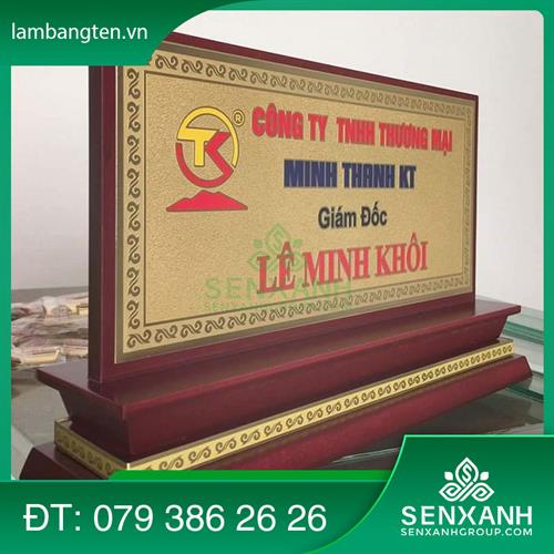 Kệ chức danh đế gỗ- RKG005